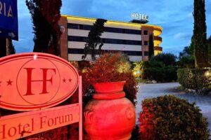 hotel forum