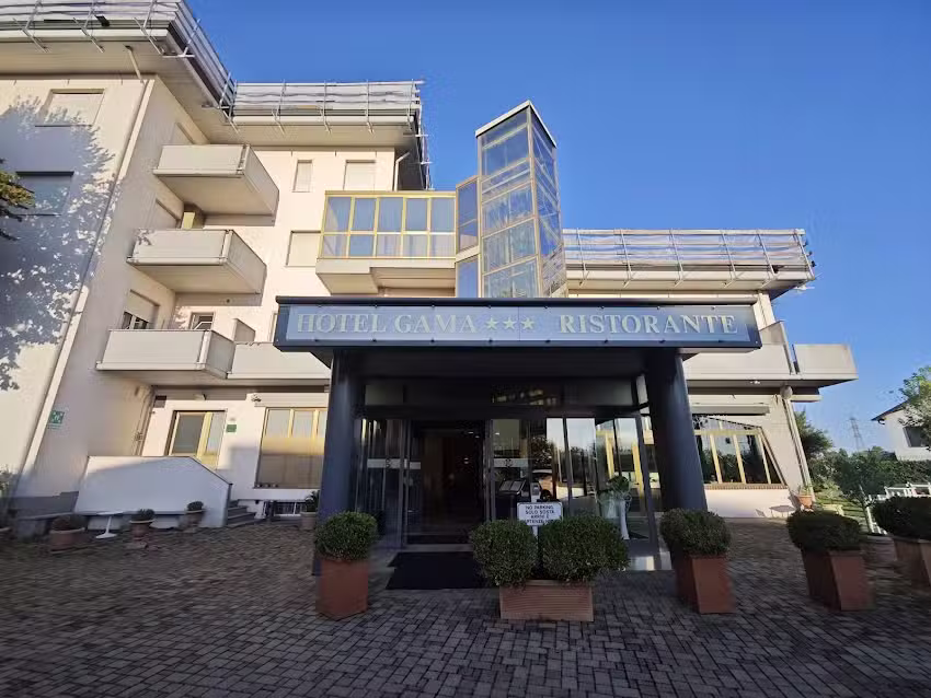 Hotel Gama