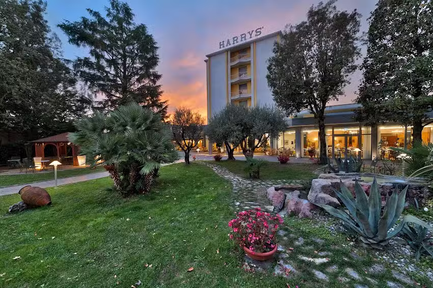Hotel Harrys’ Garden