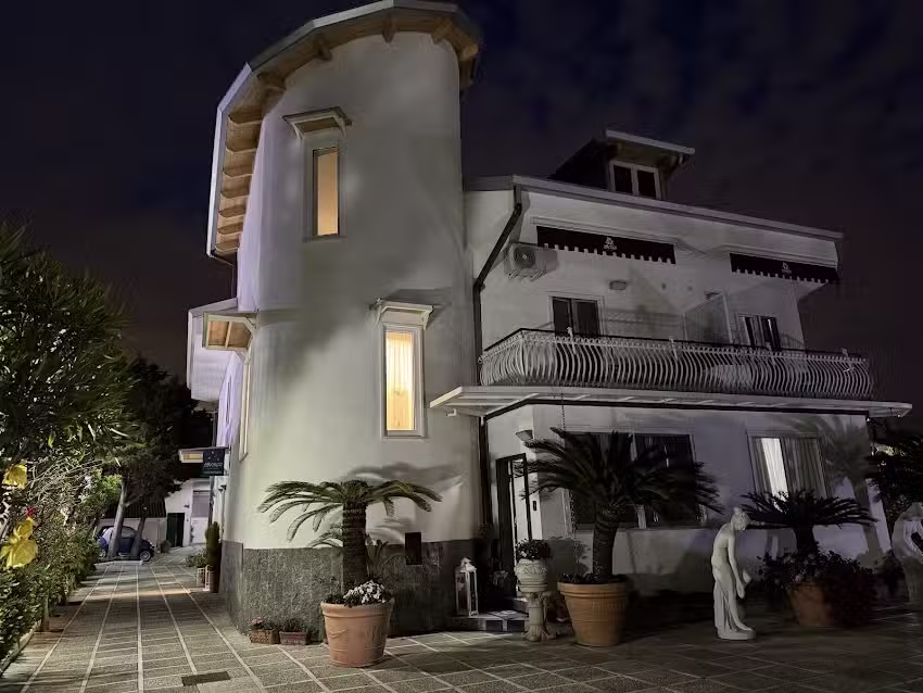 Hotel Ibisco Suites & Relax Napoli