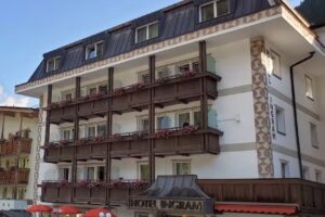 Hotel Ingram