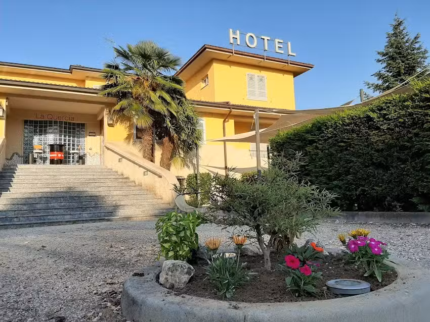 Hotel La Quercia con Ristorante