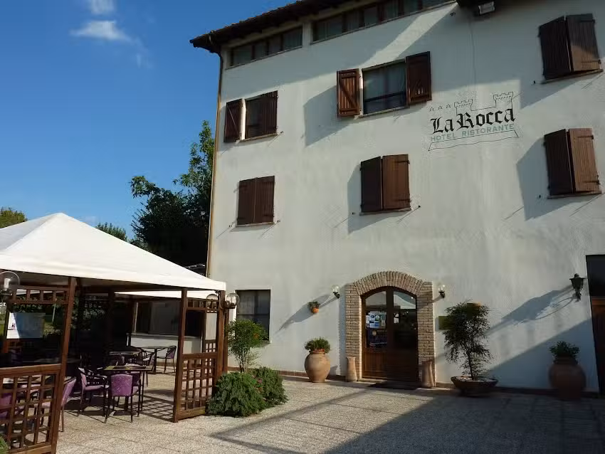 HOTEL LA ROCCA