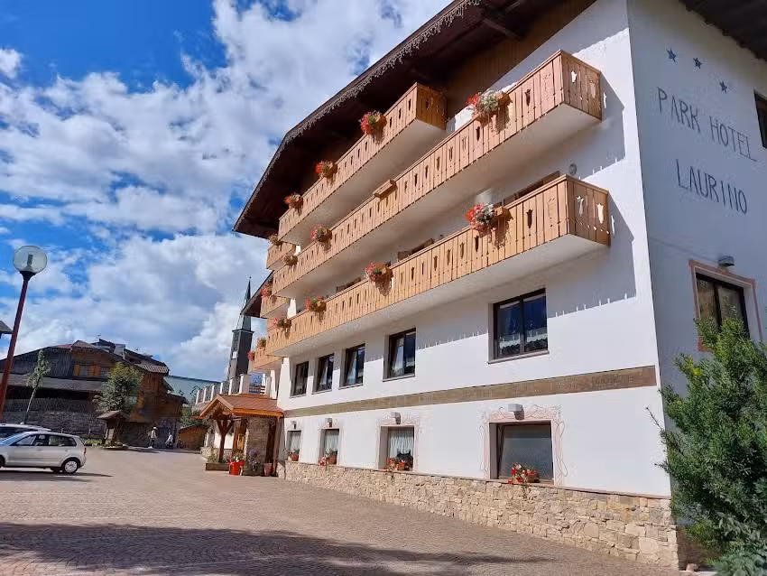 Hotel Laurino – Pozza di Fassa
