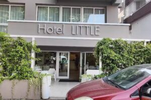 Hotel Little
