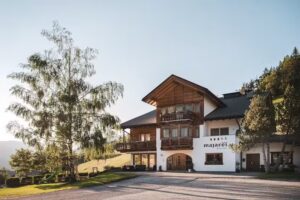 Hotel Majarei