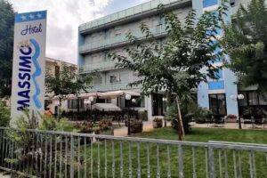 Hotel Massimo S.N.C. Di Danesi Massimo & C.