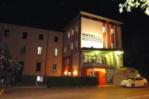 Hotel Moderno