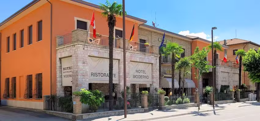 Hotel Moderno Assisi
