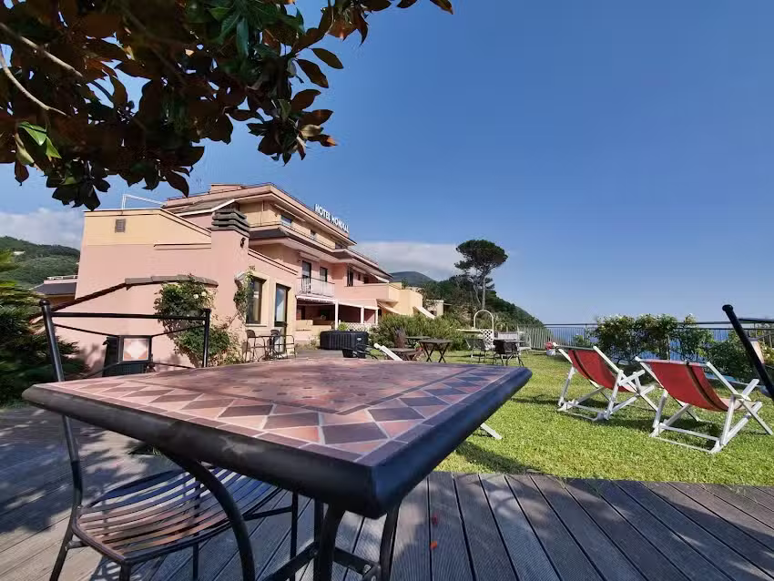 Hotel Mondial Moneglia