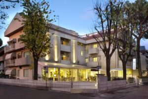 Hotel Nives