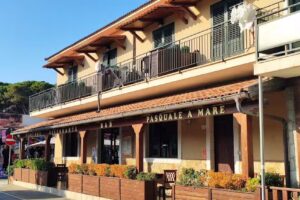 Hotel Pensione Ristorante Pasquale A Mare