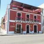 Hotel Petit