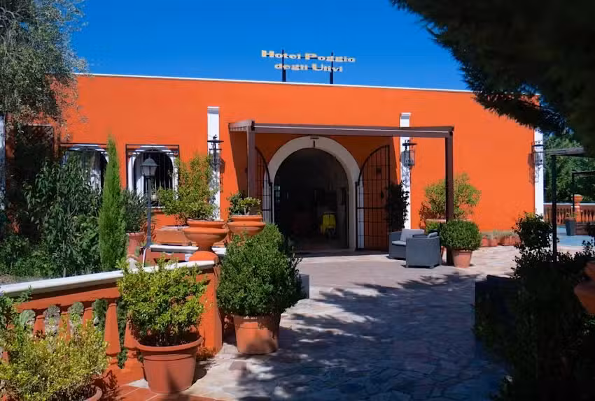 Hotel Poggio degli Ulivi • Rodi Garganico