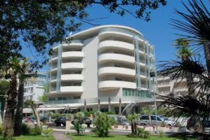 Hotel Premier & Suites