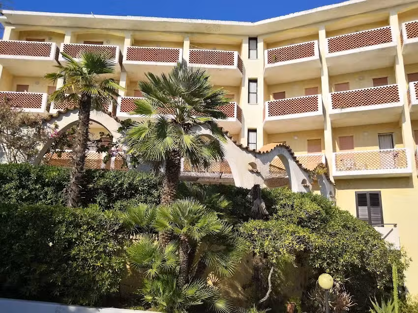 Hotel Punta Faro
