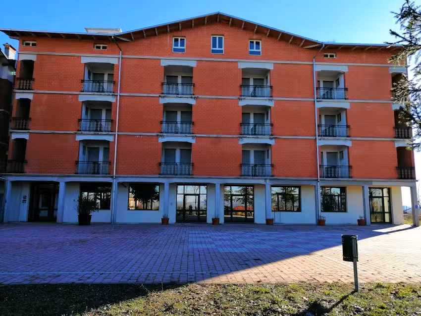 Hotel Regina Montombraro