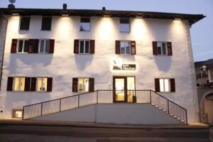 Hotel & Restaurant Zum Hirschen – Margreid RISTORANTE / PIZZERIA
