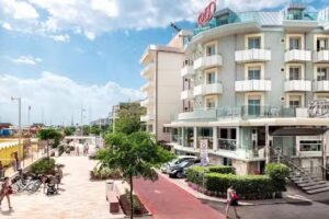 Hotel Rex fronte mare – Riccione