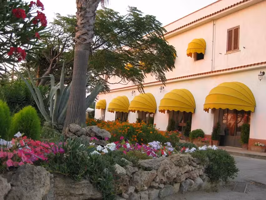 Hotel Ristorante Laura – Costa Paestum