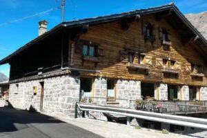 Hotel Ristorante Perret