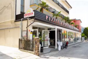 Hotel Ristorante Pizzeria Esperia