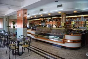 Hotel – Ristorante – Pizzeria Holiday