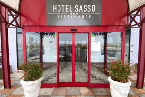 HOTEL RISTORANTE SASSO