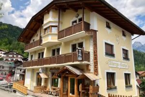 HOTEL RISTORANTE STELLA ALPINA