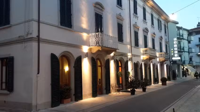 Hotel Savoia & Campana