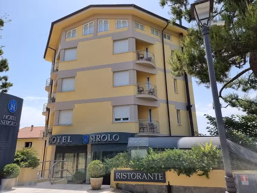 Hotel Sirolo