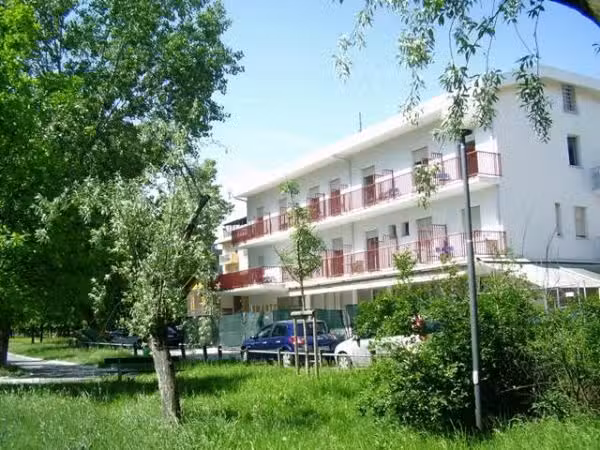 Hotel Smarty – Mondo REC