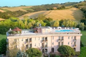 Hotel Sporting – Bike Hotel con centro benessere e piscina panoramica