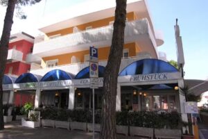 Hotel Tahiti – Garni – B&b