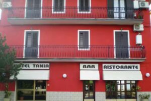 Hotel Tania