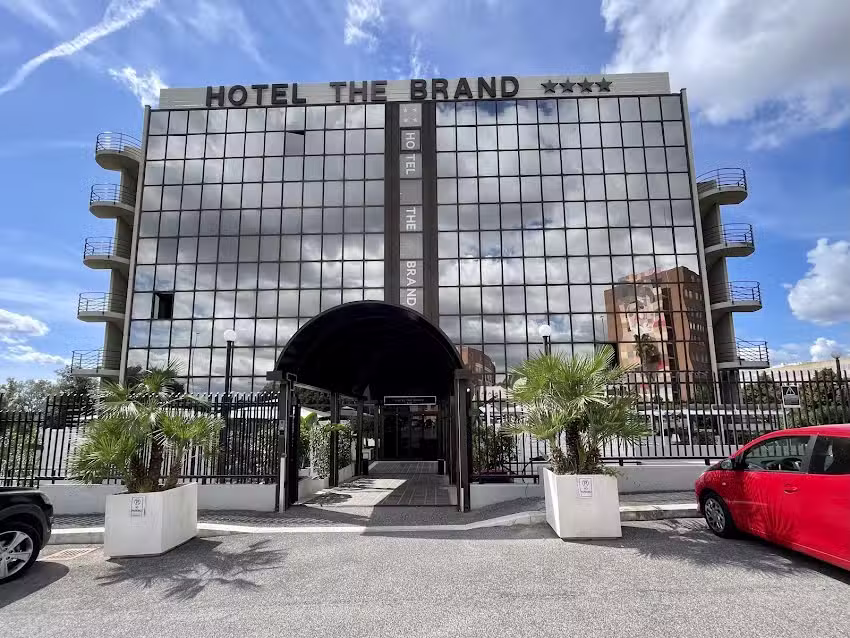 Hotel The Brand