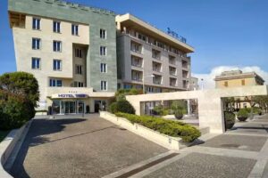 Hotel Tiber Rooftop & Wellness