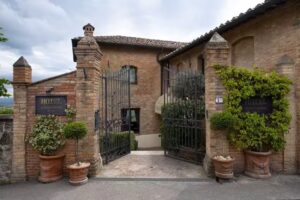 Hotel Vecchia Oliviera – In Montalcino