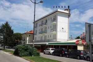 HOTEL VENUS BEST PRICE
