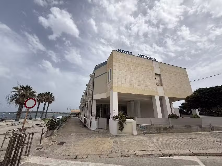 HOTEL VITTORIO (sul mare)
