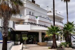 Hyencos Hotel Calos
