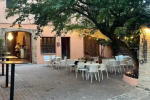 I Mecenati | Centrale Macerata Albergo Diffuso