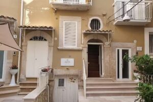 Il cortile degli ulivi