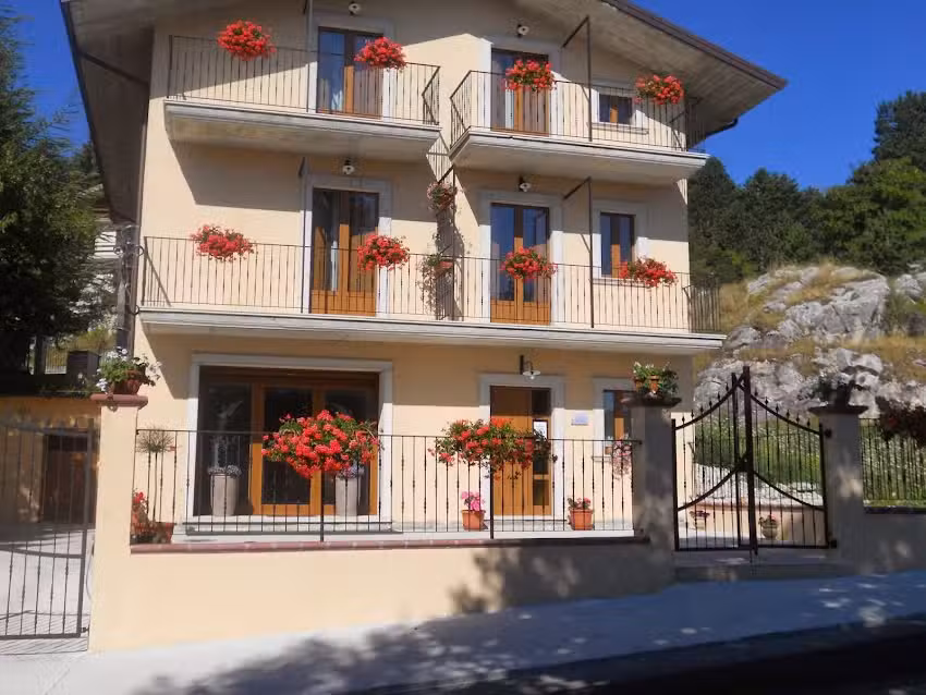 IL FIORE DI PESCO…