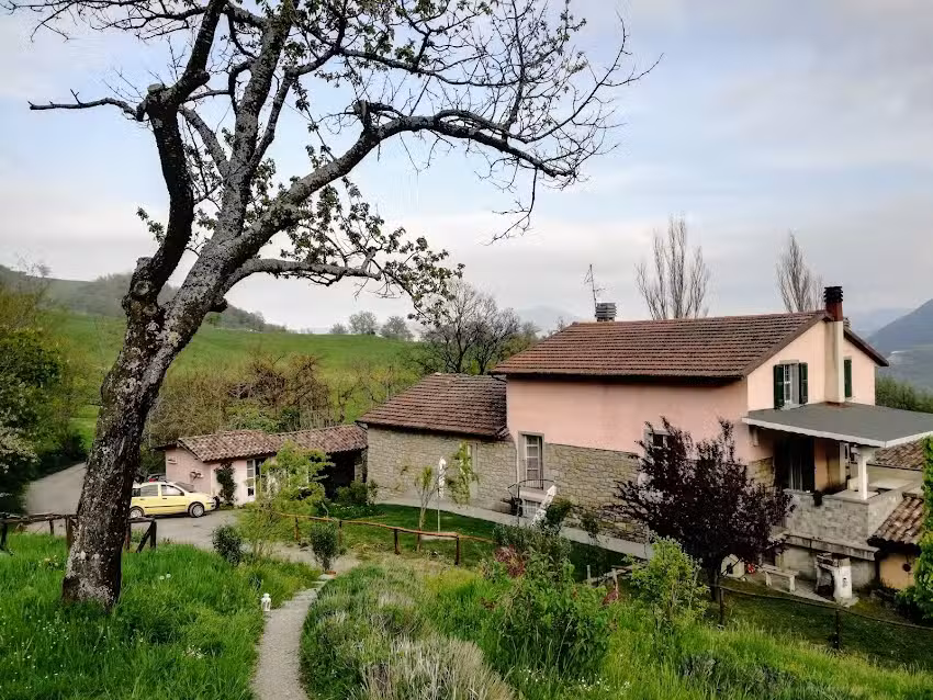 Il Sentiero casale con splendida vista sull’appennino