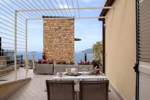 Il Tinetto, Terre Marine