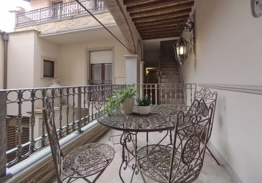 Imola Suite – Self check-in