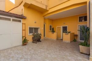 Impero 5 Guest House