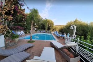 Infreschi 13 – Casa Vacanza