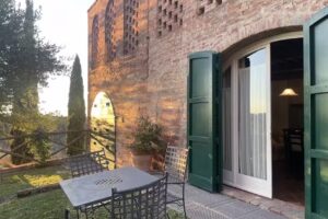 Karma Borgo di Colleoli Front Desk